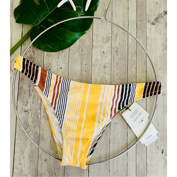 🔆 Quiksilver Hi Cut Bikini Bottom - Picture 6 of 10